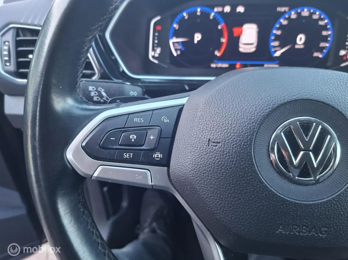 1.0 TSI Style Business R