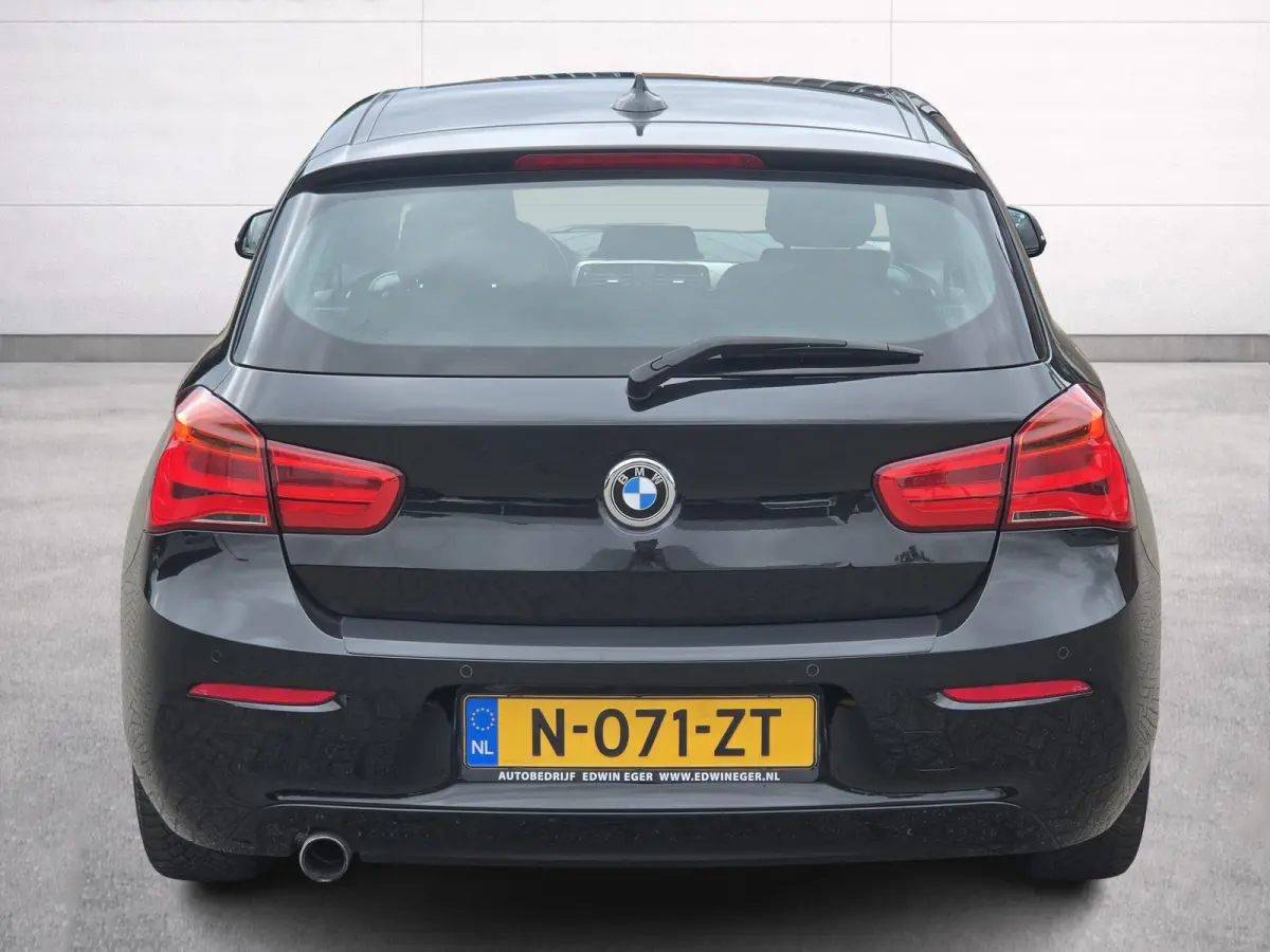 118i Executive | Leder |