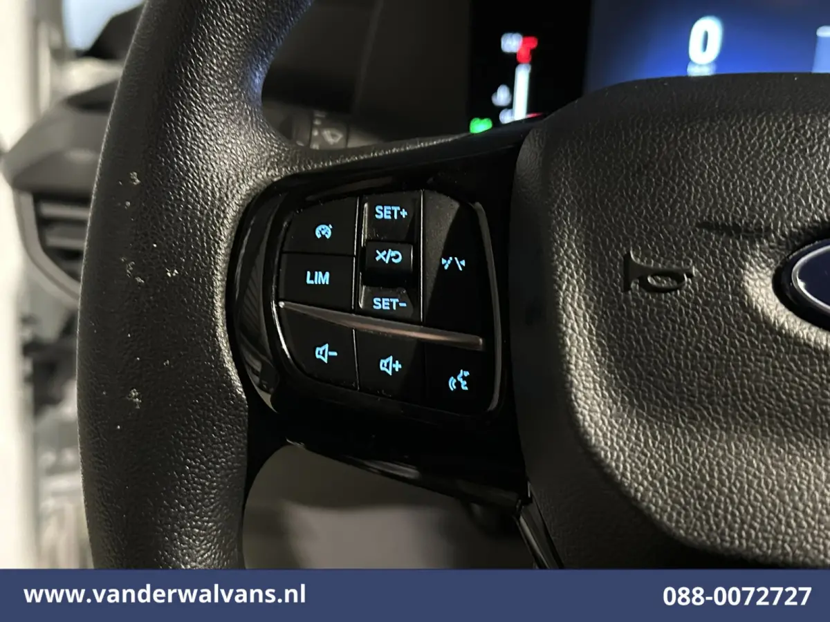 2.0 TDCI L1H1 Euro6 Airco | Camera | Apple Carplay | LED | Cruisecontrol Android Auto, Verwarmde voorruit, Parkeersensoren, Bijrijdersbank