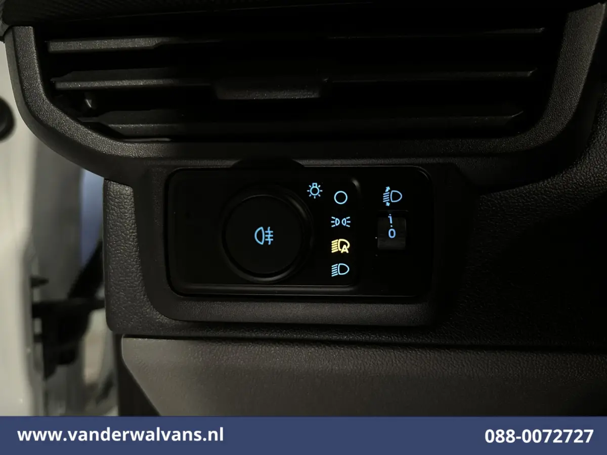 2.0 TDCI L1H1 Euro6 Airco | Camera | Apple Carplay | LED | Cruisecontrol Android Auto, Verwarmde voorruit, Parkeersensoren, Bijrijdersbank
