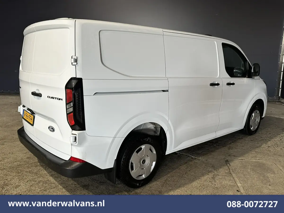 2.0 TDCI L1H1 Euro6 Airco | Camera | Apple Carplay | LED | Cruisecontrol Android Auto, Verwarmde voorruit, Parkeersensoren, Bijrijdersbank