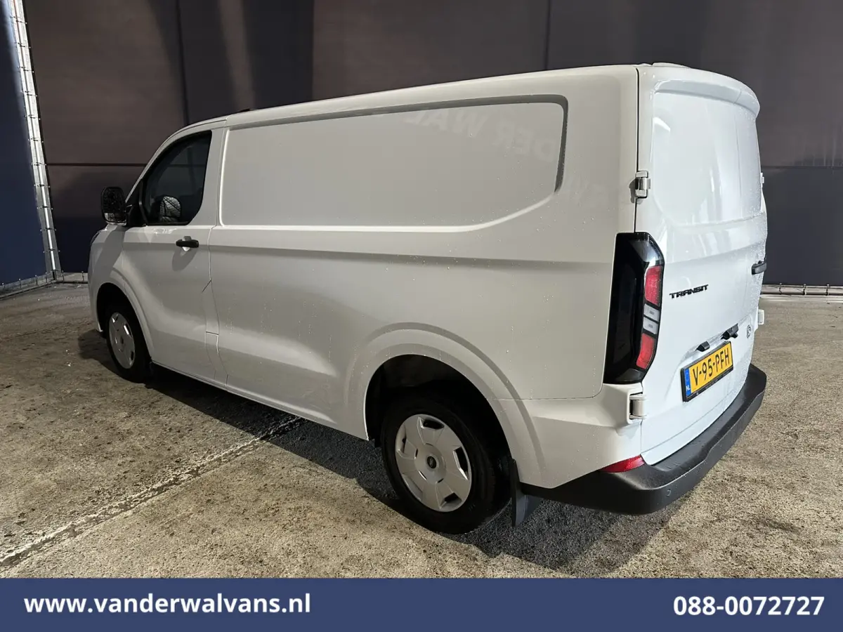 2.0 TDCI L1H1 Euro6 Airco | Camera | Apple Carplay | LED | Cruisecontrol Android Auto, Verwarmde voorruit, Parkeersensoren, Bijrijdersbank