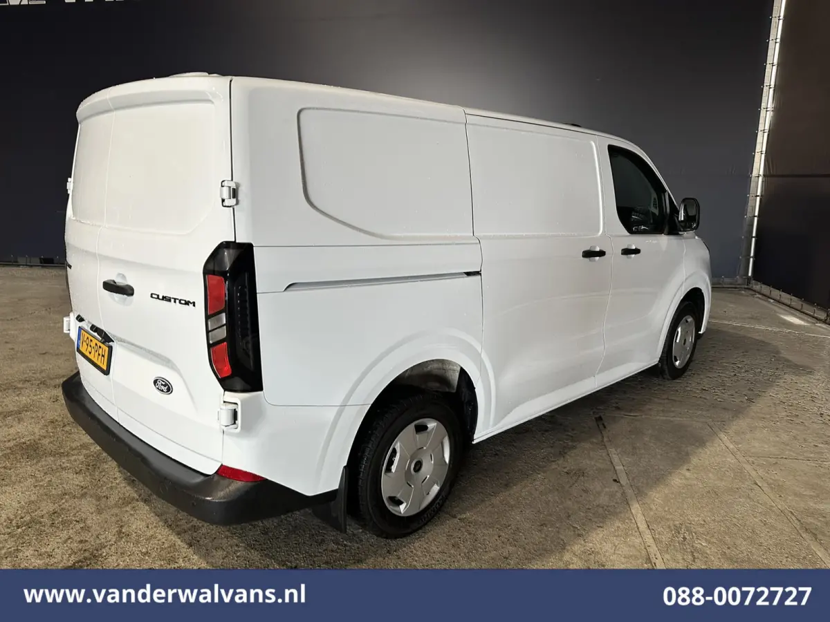 2.0 TDCI L1H1 Euro6 Airco | Camera | Apple Carplay | LED | Cruisecontrol Android Auto, Verwarmde voorruit, Parkeersensoren, Bijrijdersbank
