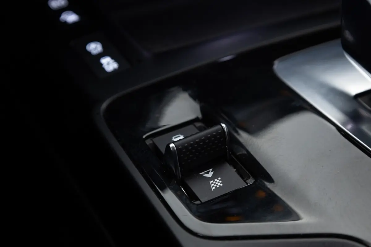 1.5 P300e AWD R-Dynamic S | PANORAMADAK | LEDER | Full LED | NAVI | CAMERA | PHEV