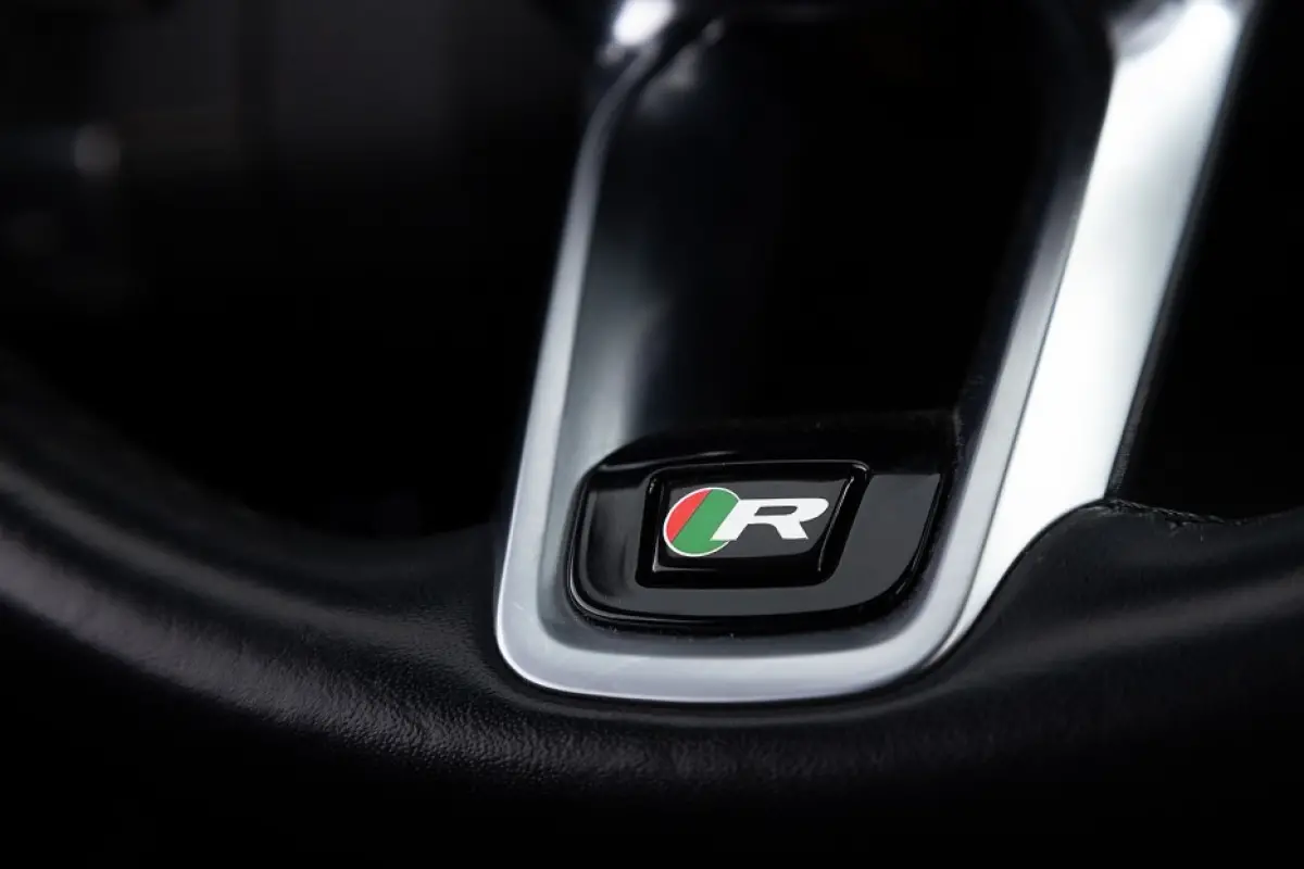 1.5 P300e AWD R-Dynamic S | PANORAMADAK | LEDER | Full LED | NAVI | CAMERA | PHEV