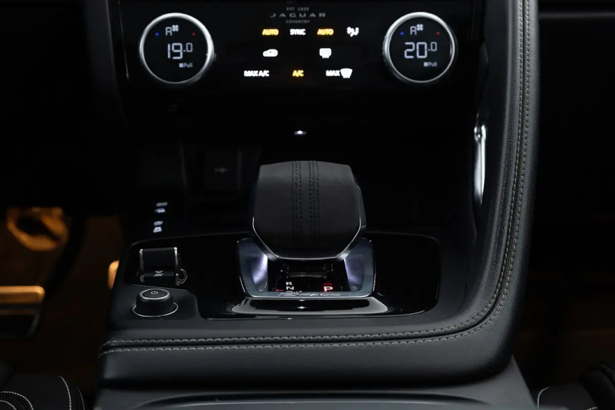 1.5 P300e AWD R-Dynamic S | PANORAMADAK | LEDER | Full LED | NAVI | CAMERA | PHEV