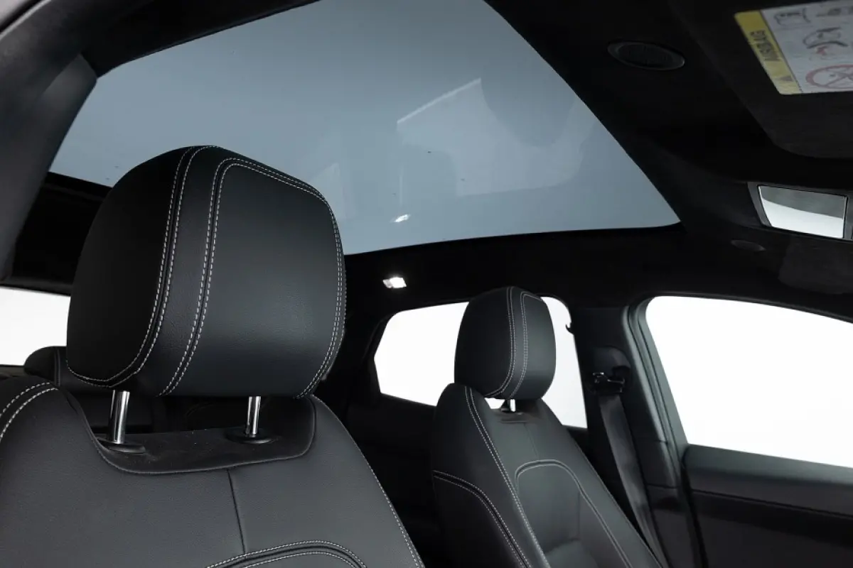 1.5 P300e AWD R-Dynamic S | PANORAMADAK | LEDER | Full LED | NAVI | CAMERA | PHEV