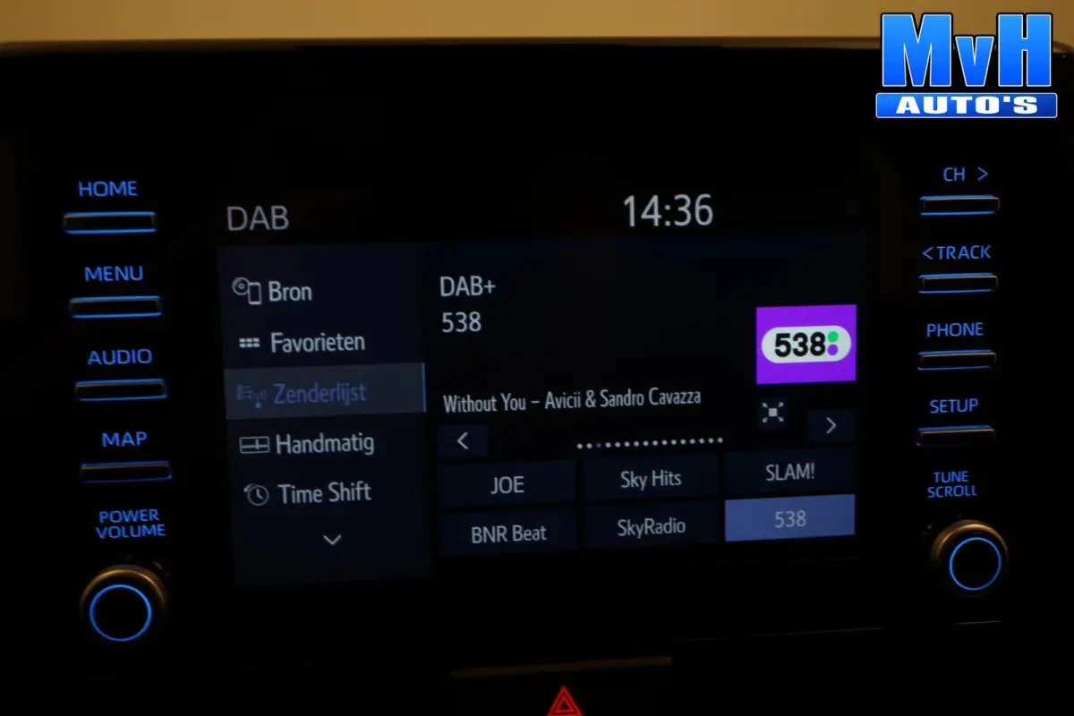 1.5 VVT-i Active|CAMERA|ADAP.CRUISE|CARPLAY|NAP