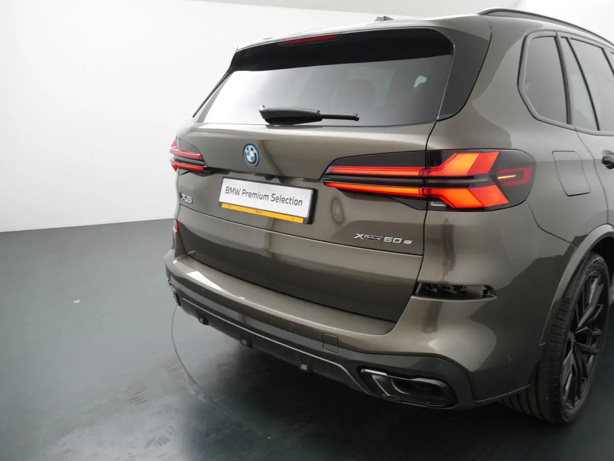 xDrive50e | SoH 100% | M-Sport Pro | Bowers & Wilkins | Sky Lounge | Alcantara Hemel | Soft Close | Stoelventilatie | Stoelverwarming V+A | Head-Up |