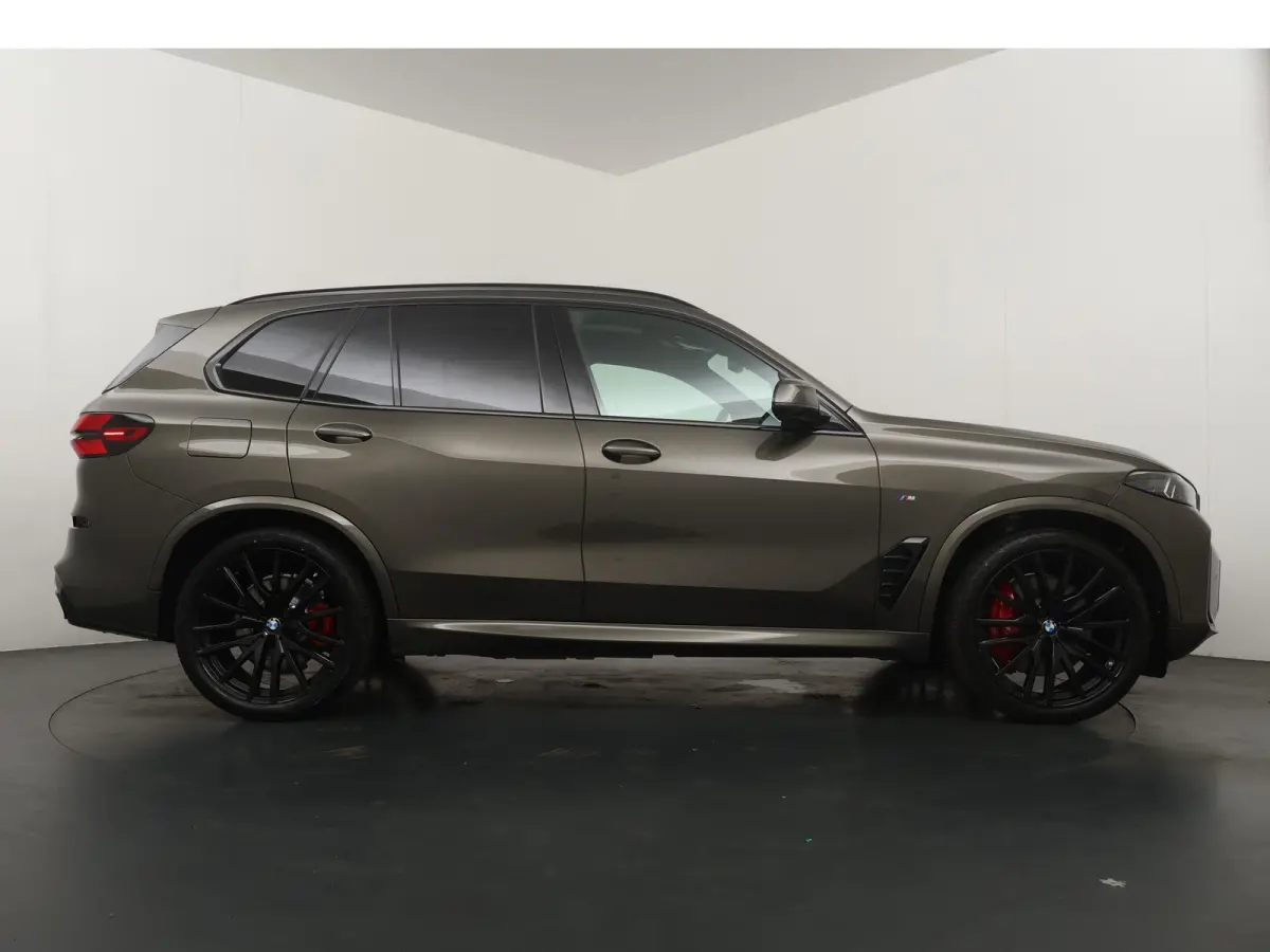 xDrive50e | SoH 100% | M-Sport Pro | Bowers & Wilkins | Sky Lounge | Alcantara Hemel | Soft Close | Stoelventilatie | Stoelverwarming V+A | Head-Up |