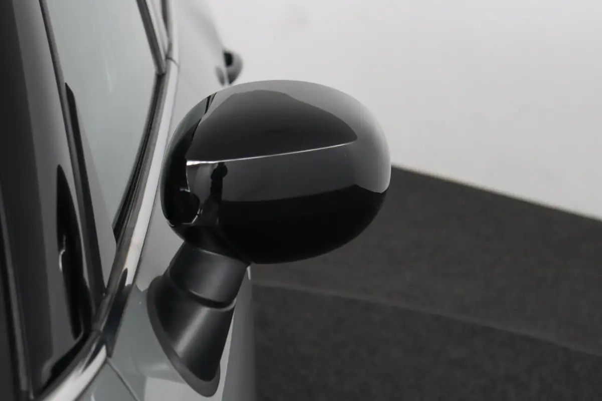 Cooper ALL4 Business Edition | SOH 94% | Pano | lederen bekleding | elektrisch verstelbare stoel(en) met geheugen |