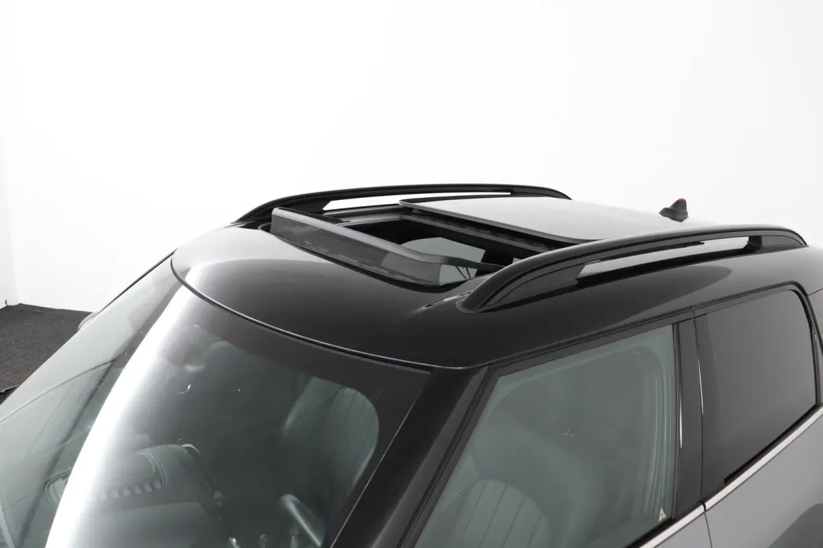 Cooper ALL4 Business Edition | SOH 94% | Pano | lederen bekleding | elektrisch verstelbare stoel(en) met geheugen |