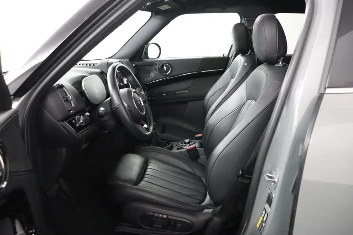 Cooper ALL4 Business Edition | SOH 94% | Pano | lederen bekleding | elektrisch verstelbare stoel(en) met geheugen |