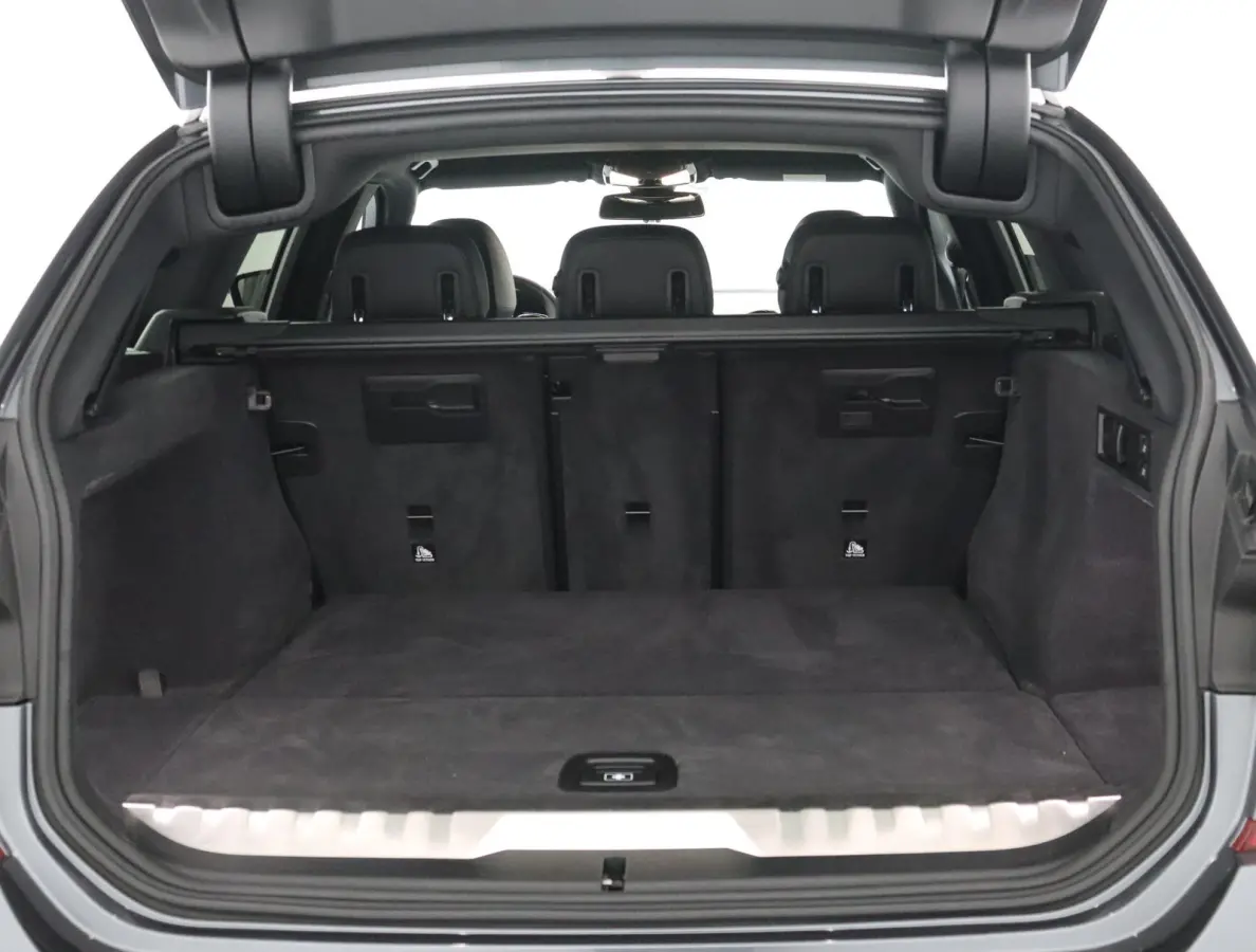 330e xDrive | SOH 100% | M sportpakket | Stoelverwarming | Driving Assistant | M Adaptief onderstel |