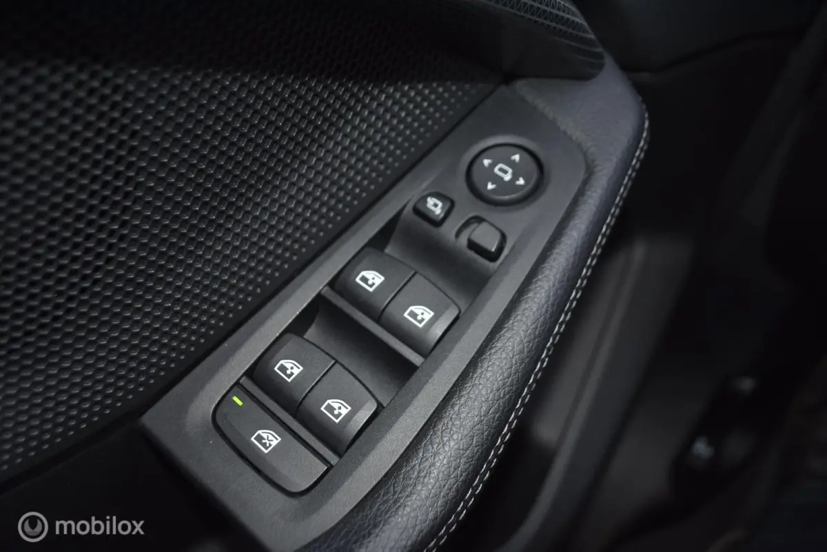 118i Luxury Exe Aut Led leder acc cruise