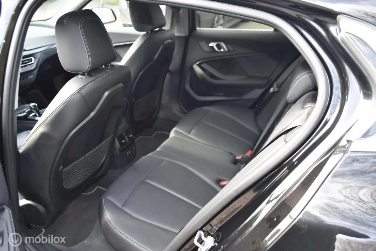 118i Luxury Exe Aut Led leder acc cruise