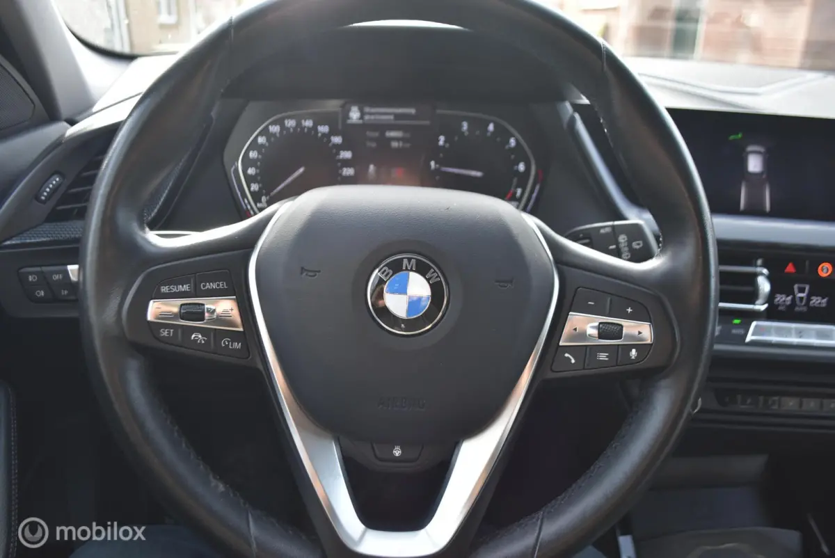 118i Luxury Exe Aut Led leder acc cruise