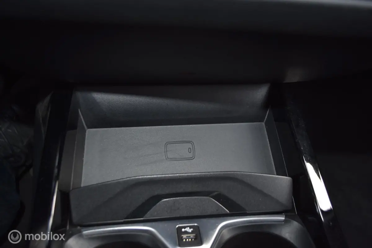 118i Luxury Exe Aut Led leder acc cruise