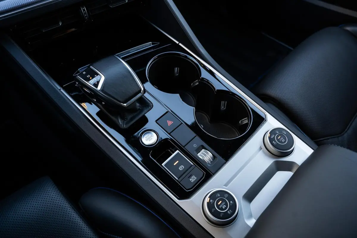 R 3.0TSi 4MOTION|PANO|DYNAUDIO|HYBRID|21'