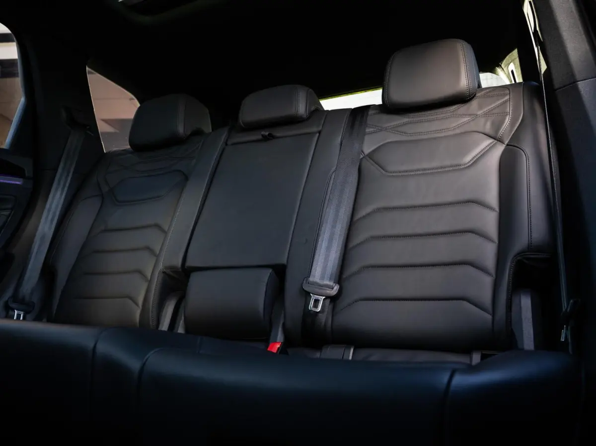 R 3.0TSi 4MOTION|PANO|DYNAUDIO|HYBRID|21'