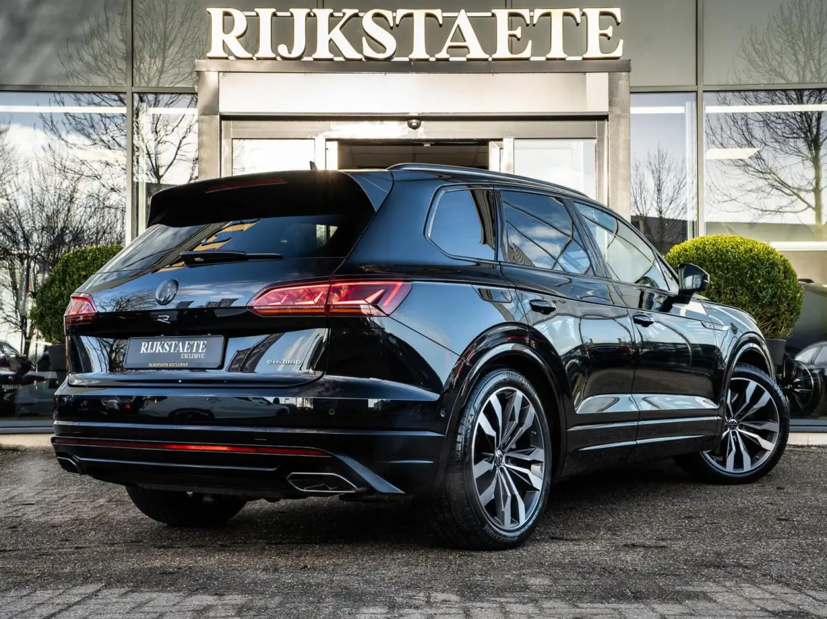 R 3.0TSi 4MOTION|PANO|DYNAUDIO|HYBRID|21'
