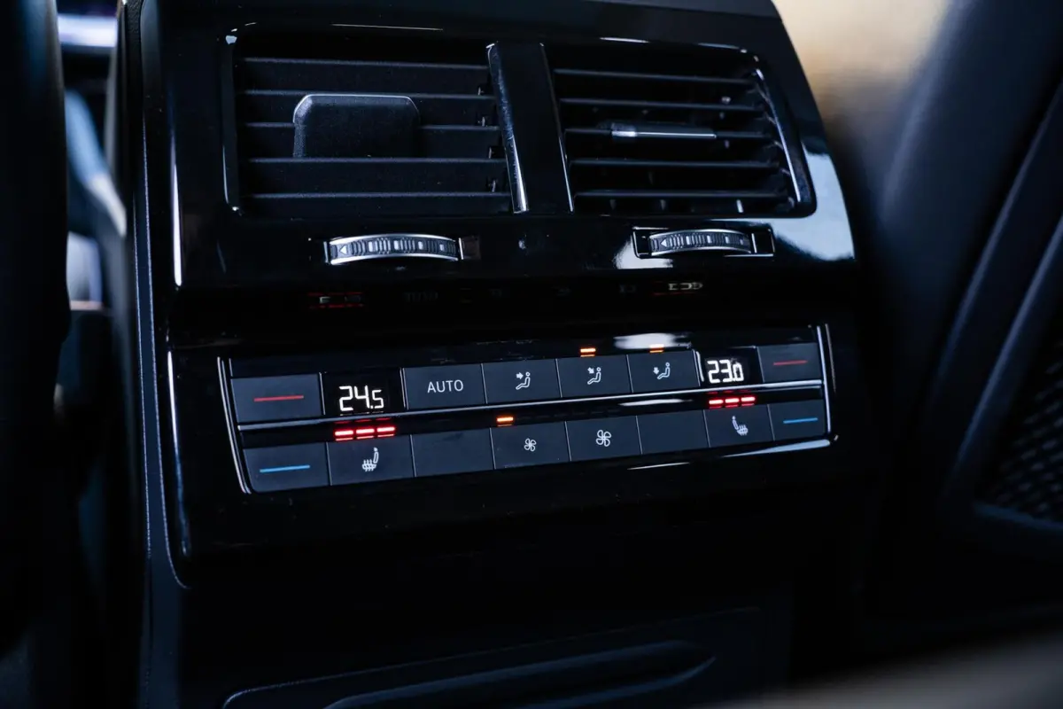 R 3.0TSi 4MOTION|PANO|DYNAUDIO|HYBRID|21'