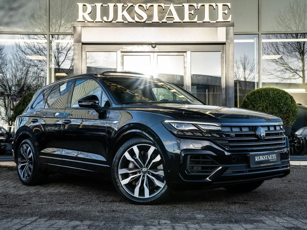 R 3.0TSi 4MOTION|PANO|DYNAUDIO|HYBRID|21'