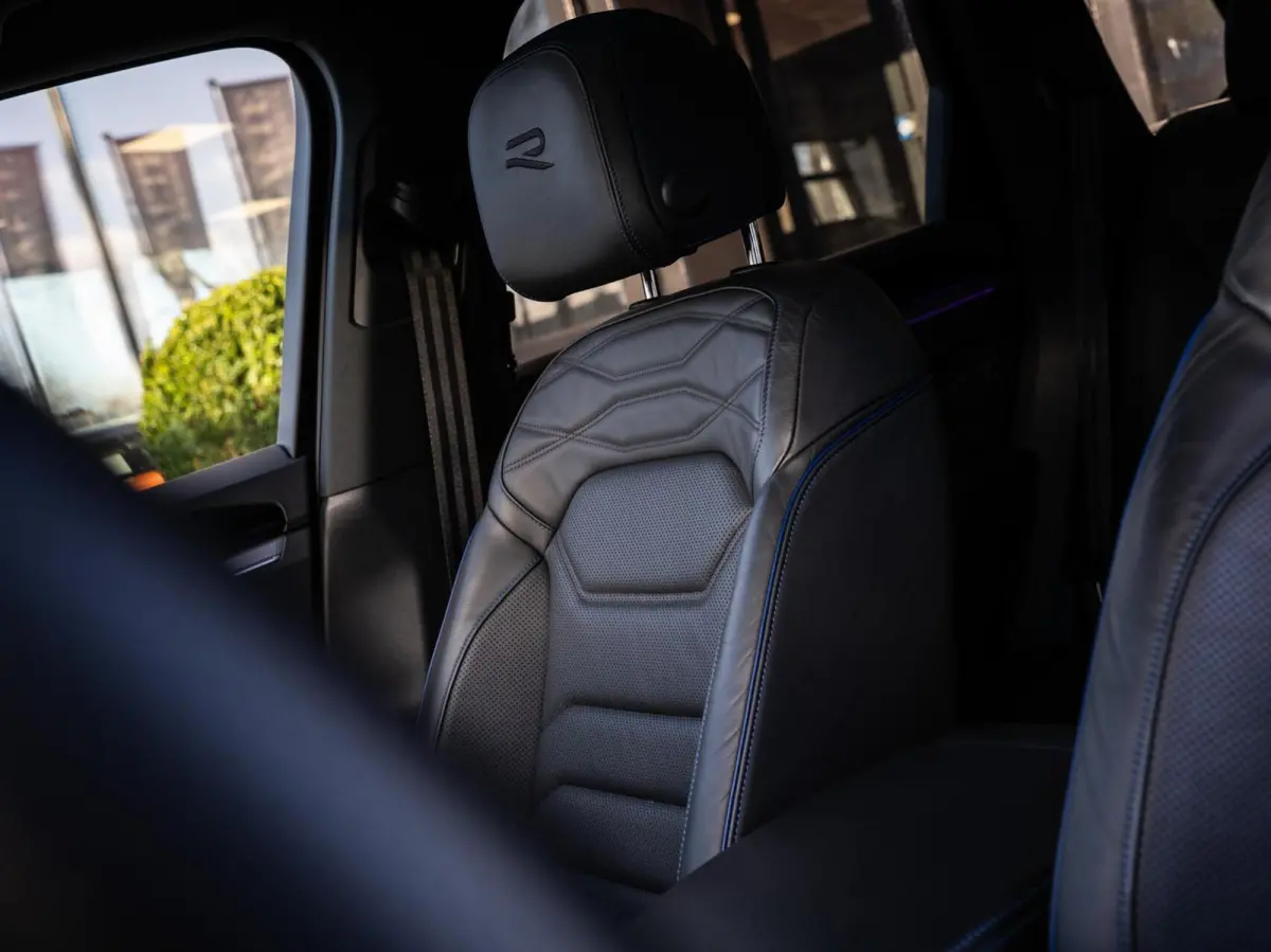 R 3.0TSi 4MOTION|PANO|DYNAUDIO|HYBRID|21'