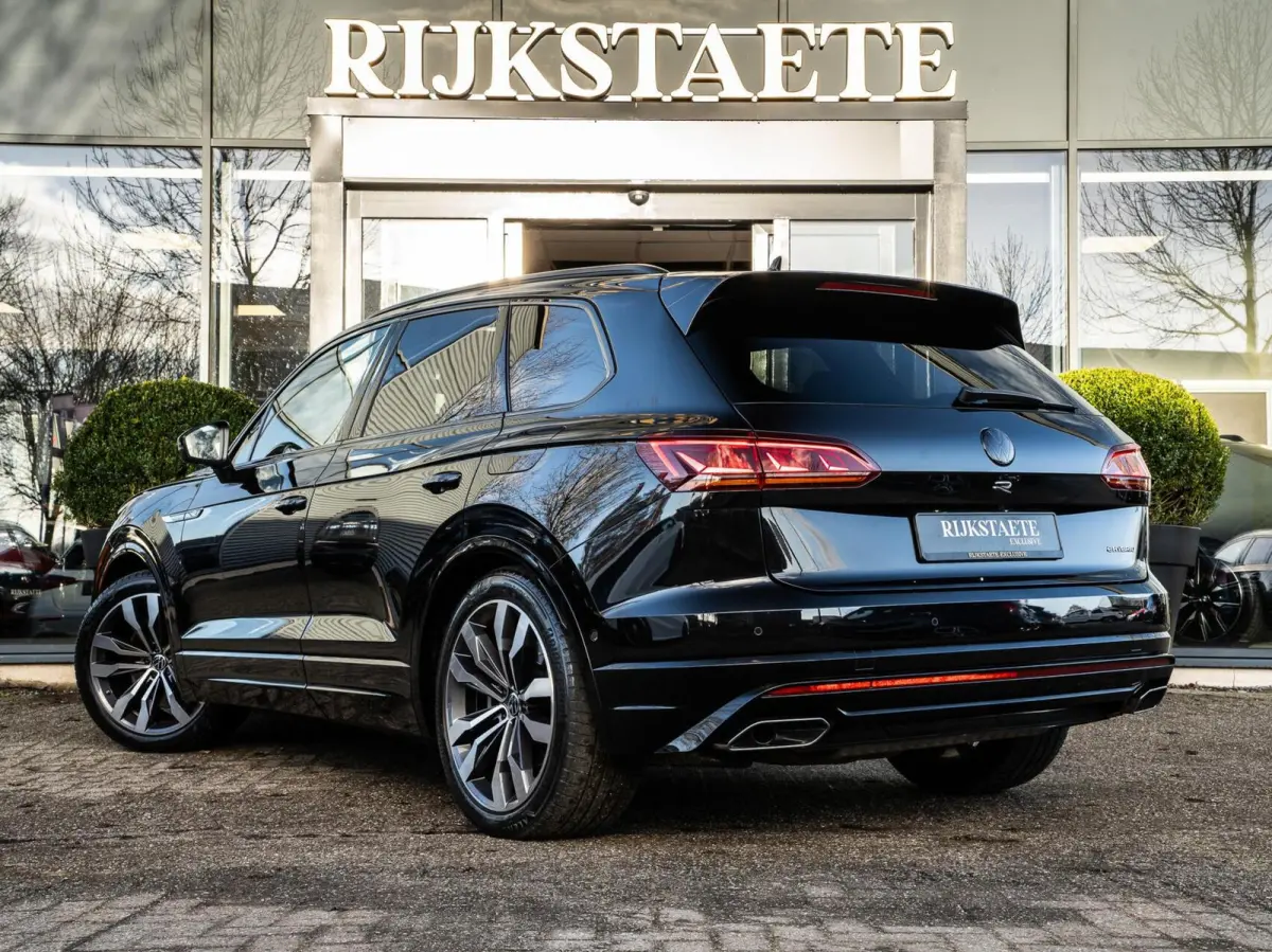 R 3.0TSi 4MOTION|PANO|DYNAUDIO|HYBRID|21'