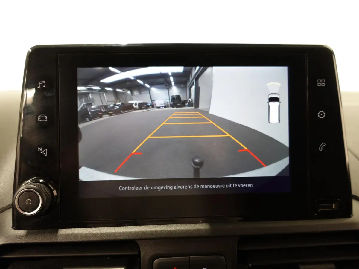 Opel Combo 1.5D 130 pk Aut-8 L2H1 Edition Airco Bluetooth Navi Camera PDC 2-zits
