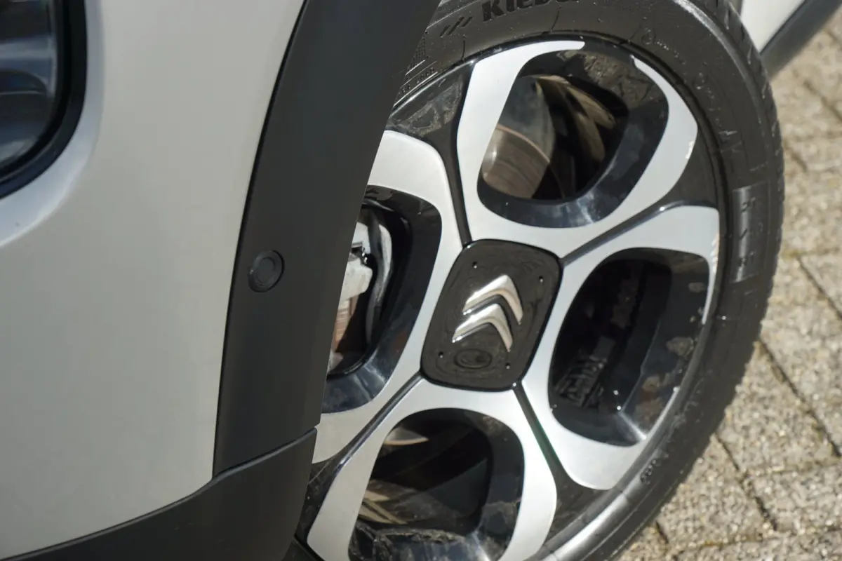 1.2 PureTech S&S Shine 110pk Automaat - Sable - Nieuwstaat