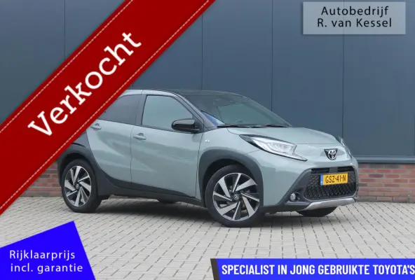 1.0 VVT-i S-CVT Envy I Luxe! I PDC I Allseason banden I NL-auto