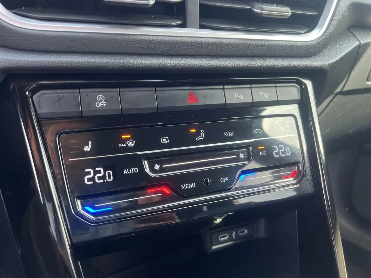 1.5 TSI R-Line | 150Pk | Stoelverwarming | Automaat | A.Camera | IQ.Drive |