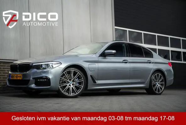530e 252 PK iPerformance High Executive M-Sportpakket / 97% SOH/ Schuifdak/ Sport-Stoelen/ Stoel.Verw/ Camera/ Led-Koplamp/ Shadow-Line/ 20'' LMV