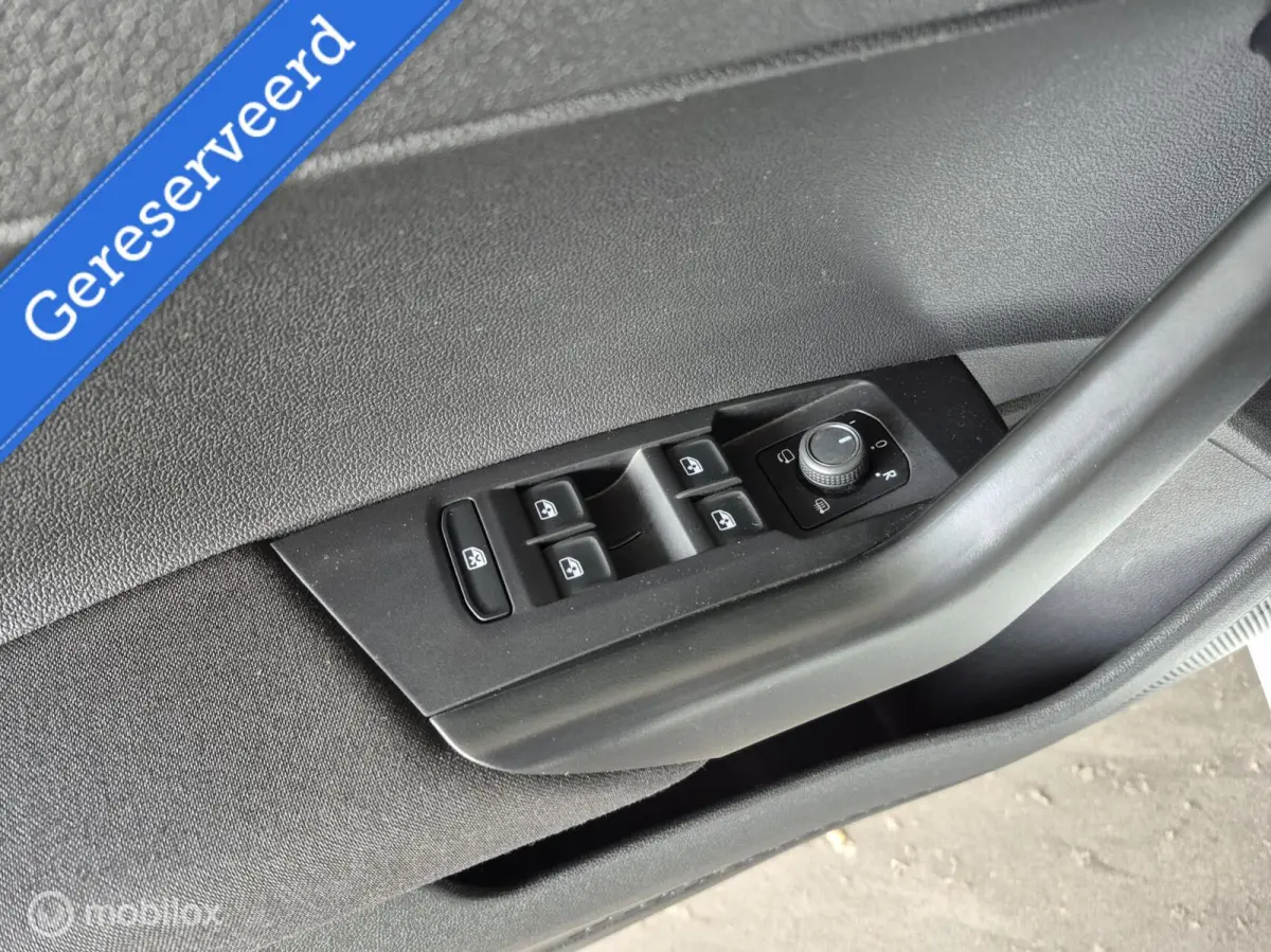 1.0 TSI Polo Carplay / Navi / Cruise / PDC / LED