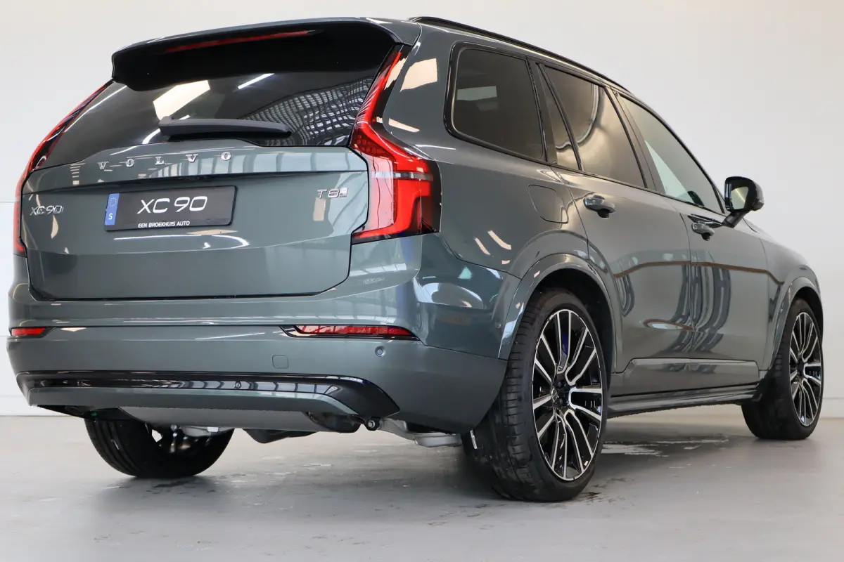 T8 406PK AWD Ultra Dark Executive Ed. | B&W | Luchtvering | 22" | Gelam. glas | Massage/ventilatie