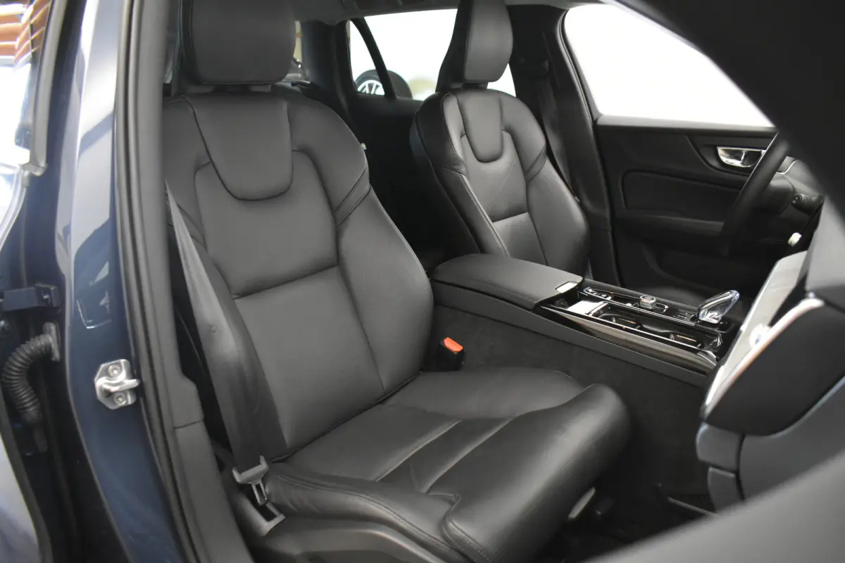 2.0 T6 Recharge AWD PHEV R-Design 342PK 360°Camera Vol Leder