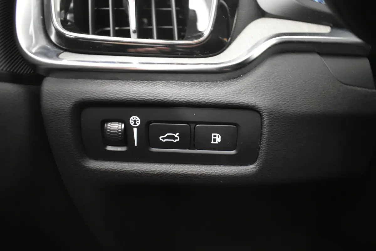 2.0 T6 Recharge AWD PHEV R-Design 342PK 360°Camera Vol Leder