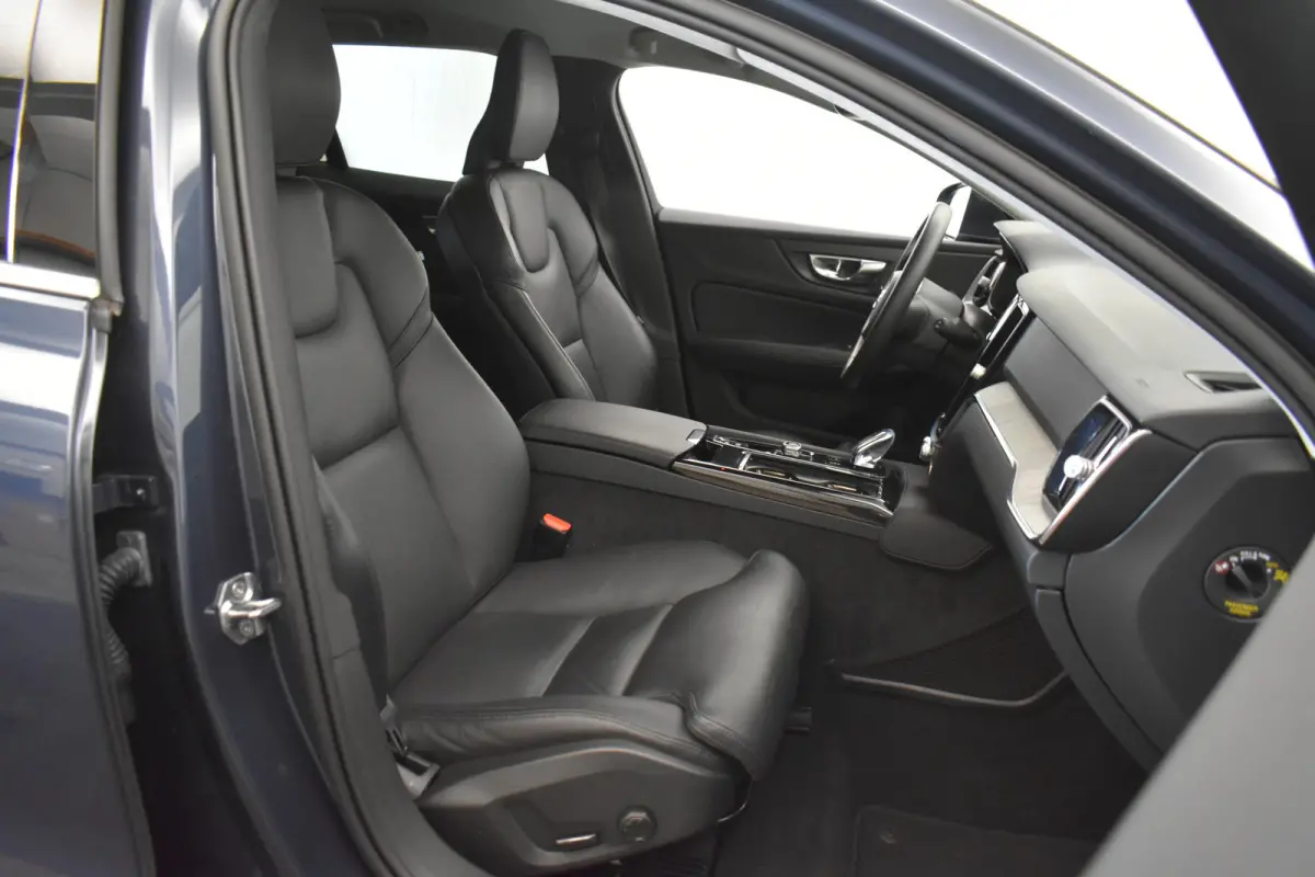 2.0 T6 Recharge AWD PHEV R-Design 342PK 360°Camera Vol Leder