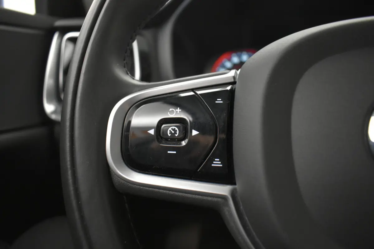 2.0 T6 Recharge AWD PHEV R-Design 342PK 360°Camera Vol Leder
