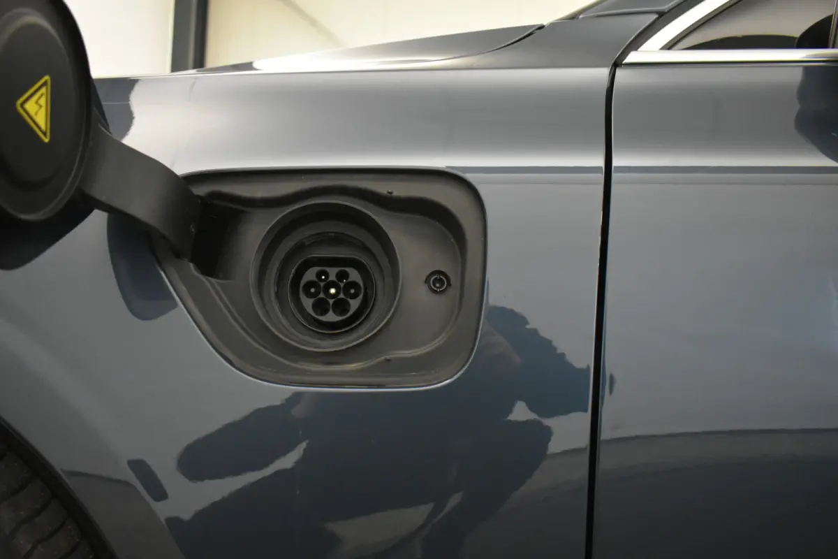 2.0 T6 Recharge AWD PHEV R-Design 342PK 360°Camera Vol Leder
