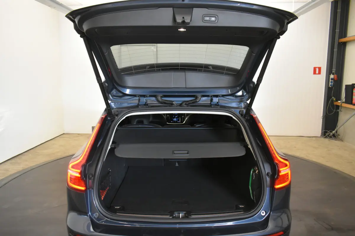 2.0 T6 Recharge AWD PHEV R-Design 342PK 360°Camera Vol Leder