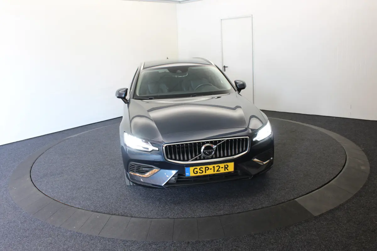 2.0 T6 Recharge AWD PHEV R-Design 342PK 360°Camera Vol Leder