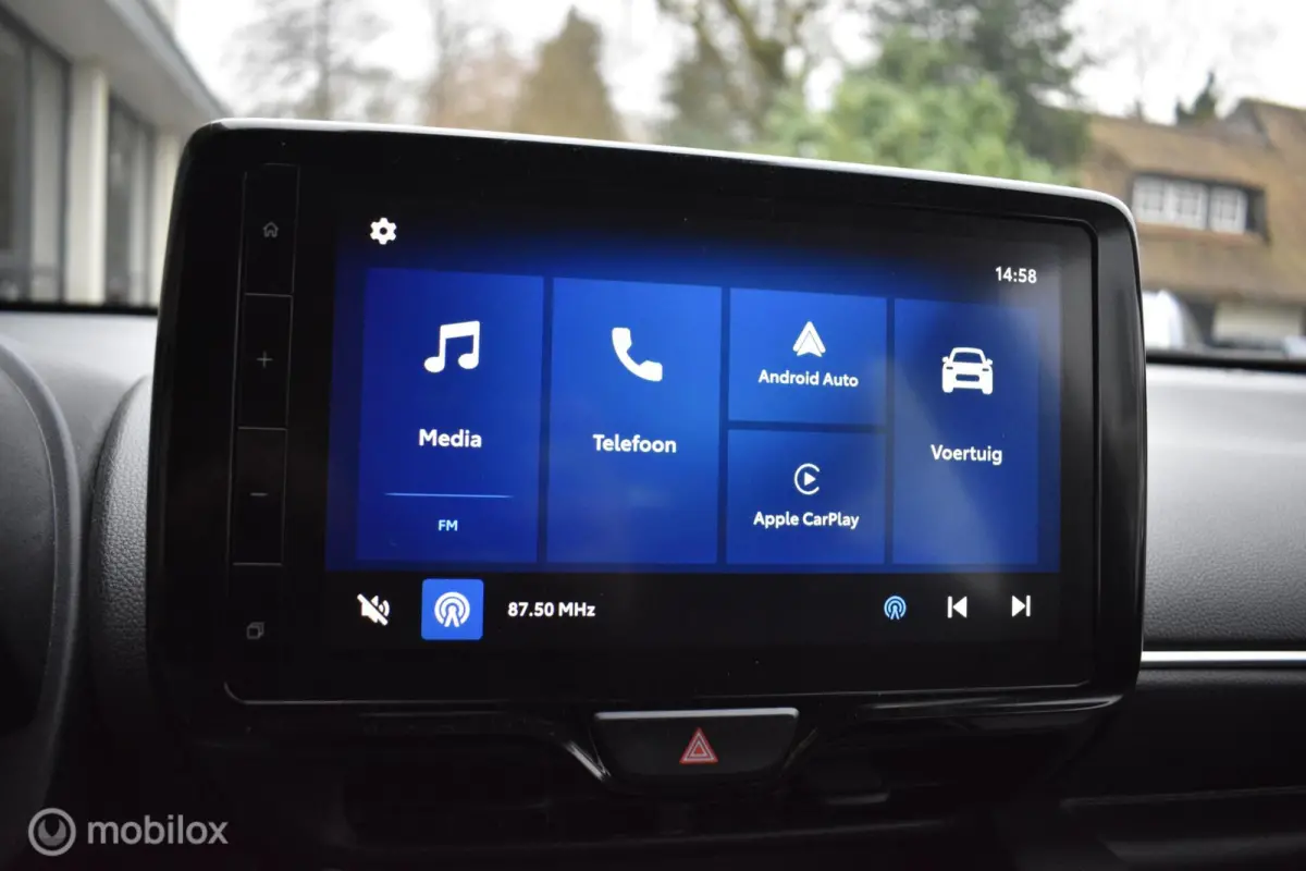 1.5 Centre-line AUT. 2024|Camera|Carplay