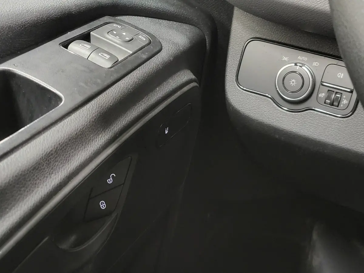 317CDI L3/H2 Automaat 3500kg Trekgewicht Euro 6!
