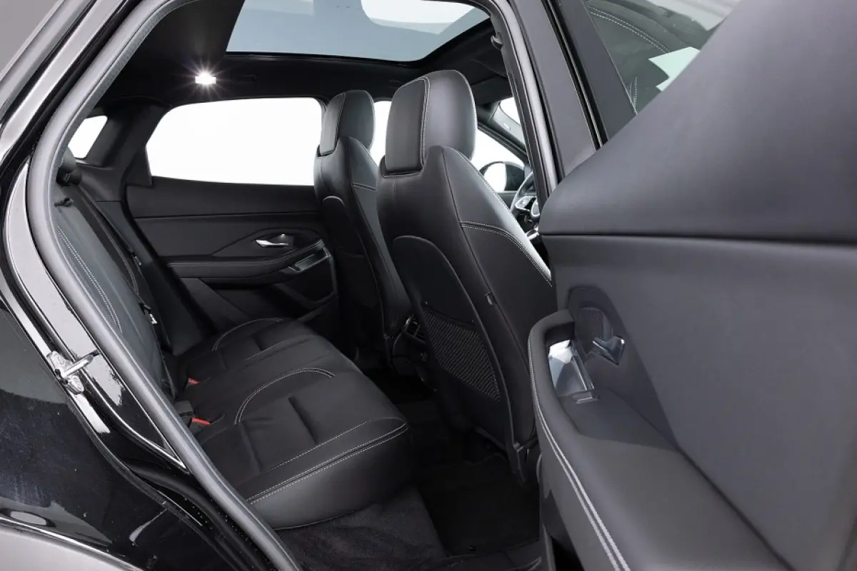 1.5 P300e AWD R-Dynamic S | PANORAMADAK | LEDER | EL. Stoelen