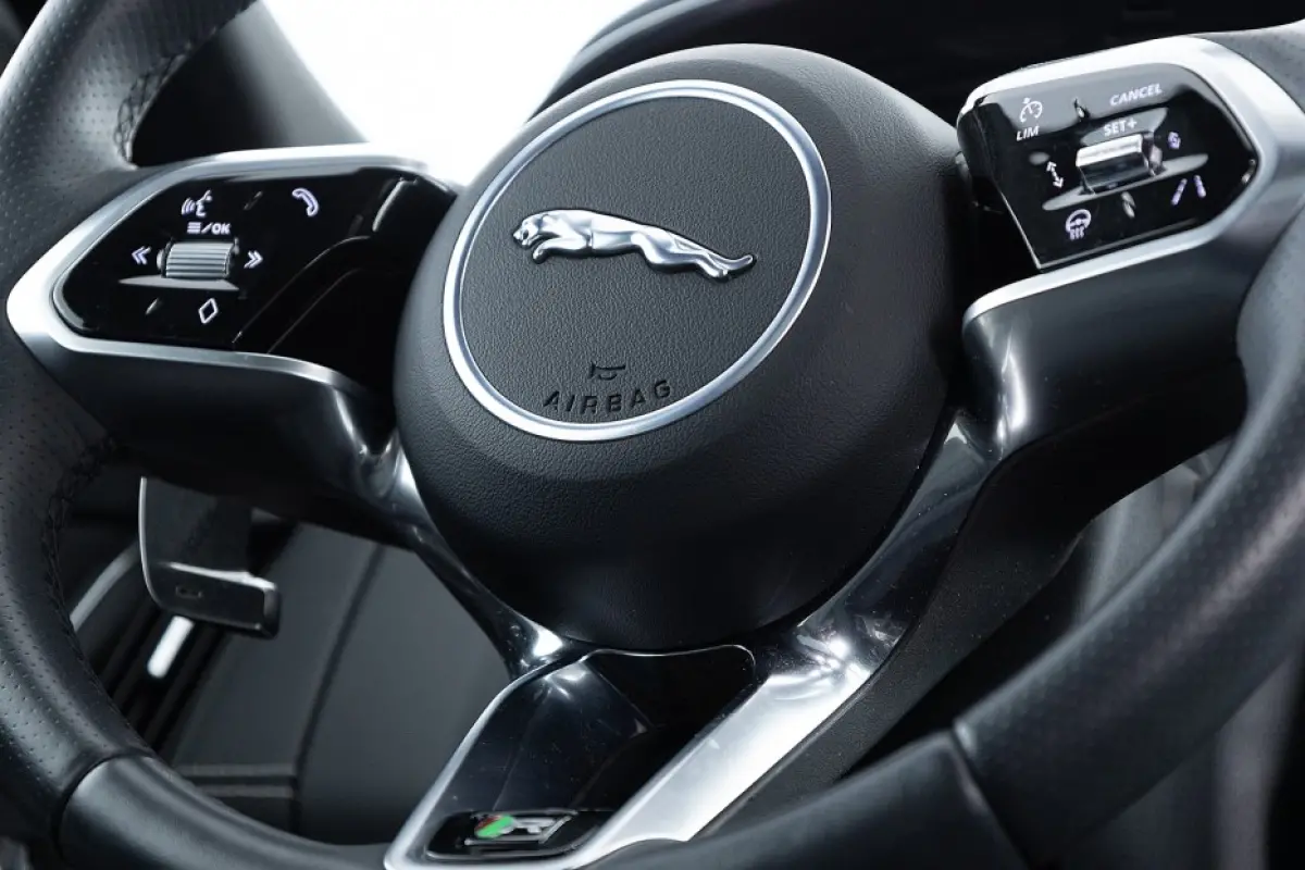 1.5 P300e AWD R-Dynamic S | PANORAMADAK | LEDER | EL. Stoelen
