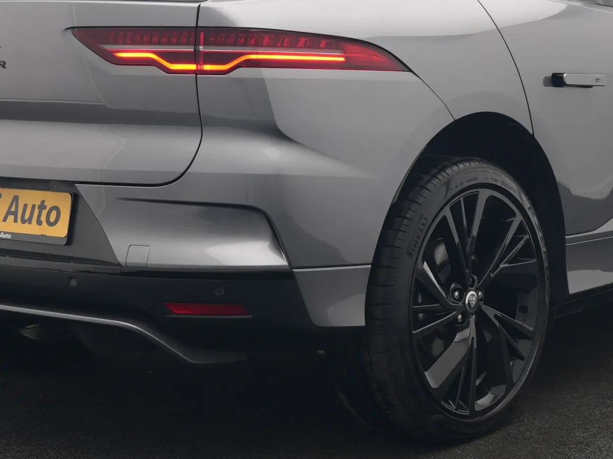 EV400 R-Dynamic 90kWh HSE FACELIFT MODEL INCL BTW | Luchtvering | Panodak | Adaptive Cruise | Lederen Schaalstoelen Memory & Ventilatie | Alcantara Hemel |  22"L.M | Head Up | Meridian Sound