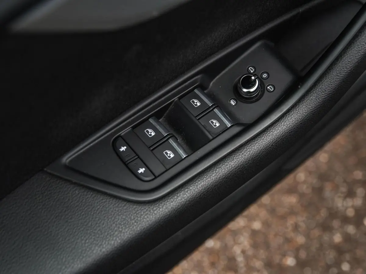 2.0 TDI 190 PK S-tronic Aut. Sport Pro Line Trekhaak Camera Xenon Navigatie 18"