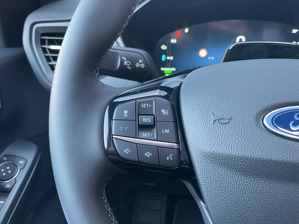 BlueCruise 2.5 Plug-in Hybride | Camera | Pano | CarPlay | Adap. Cruise Control |